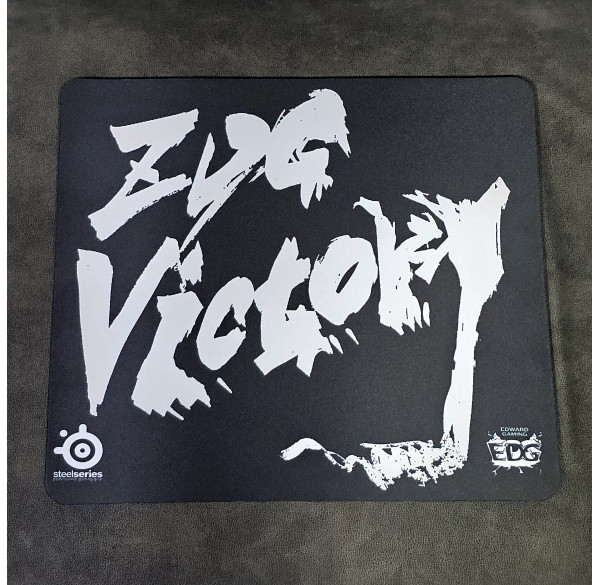 Коврик для стола mousepad 450x450 EDG Victory Коврик для стола mousepad 450x450 EDG Victory